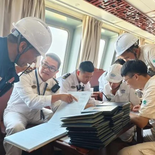 Zhanjiang Maritime Bureau Launches Pre-holiday Safety Inspection Of Passenger...